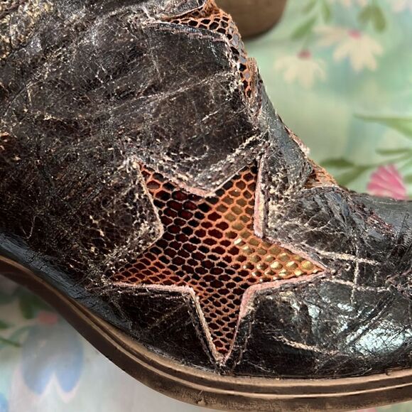 Sheridan Mia Ankle Booties Star Cutouts 36 - Picture 6 of 9